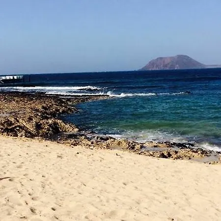 Lejlighed 100 Metri Dal Mare La Oliva